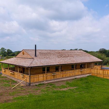 Stone  Luxury Log Cabin With A Hot Tub מראה חיצוני תמונה