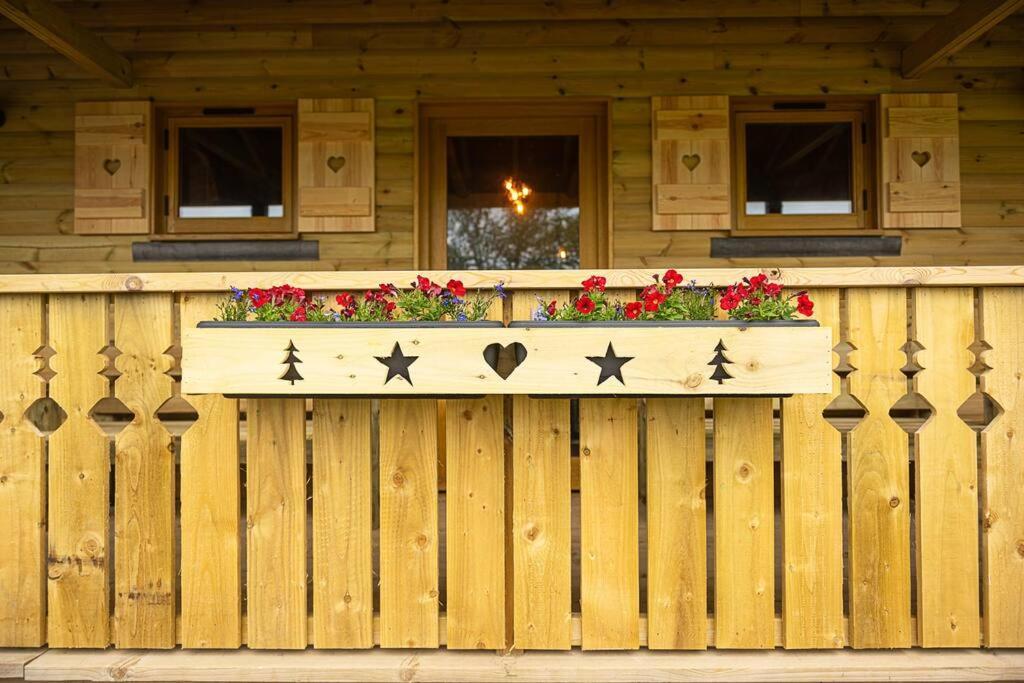 Stone  Luxury Log Cabin With A Hot Tub מראה חיצוני תמונה