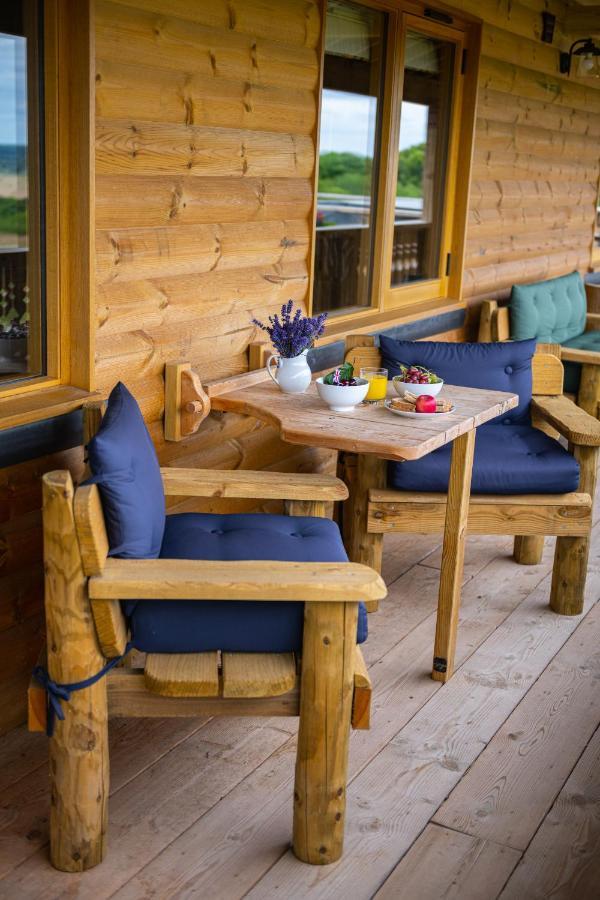 Stone  Luxury Log Cabin With A Hot Tub מראה חיצוני תמונה